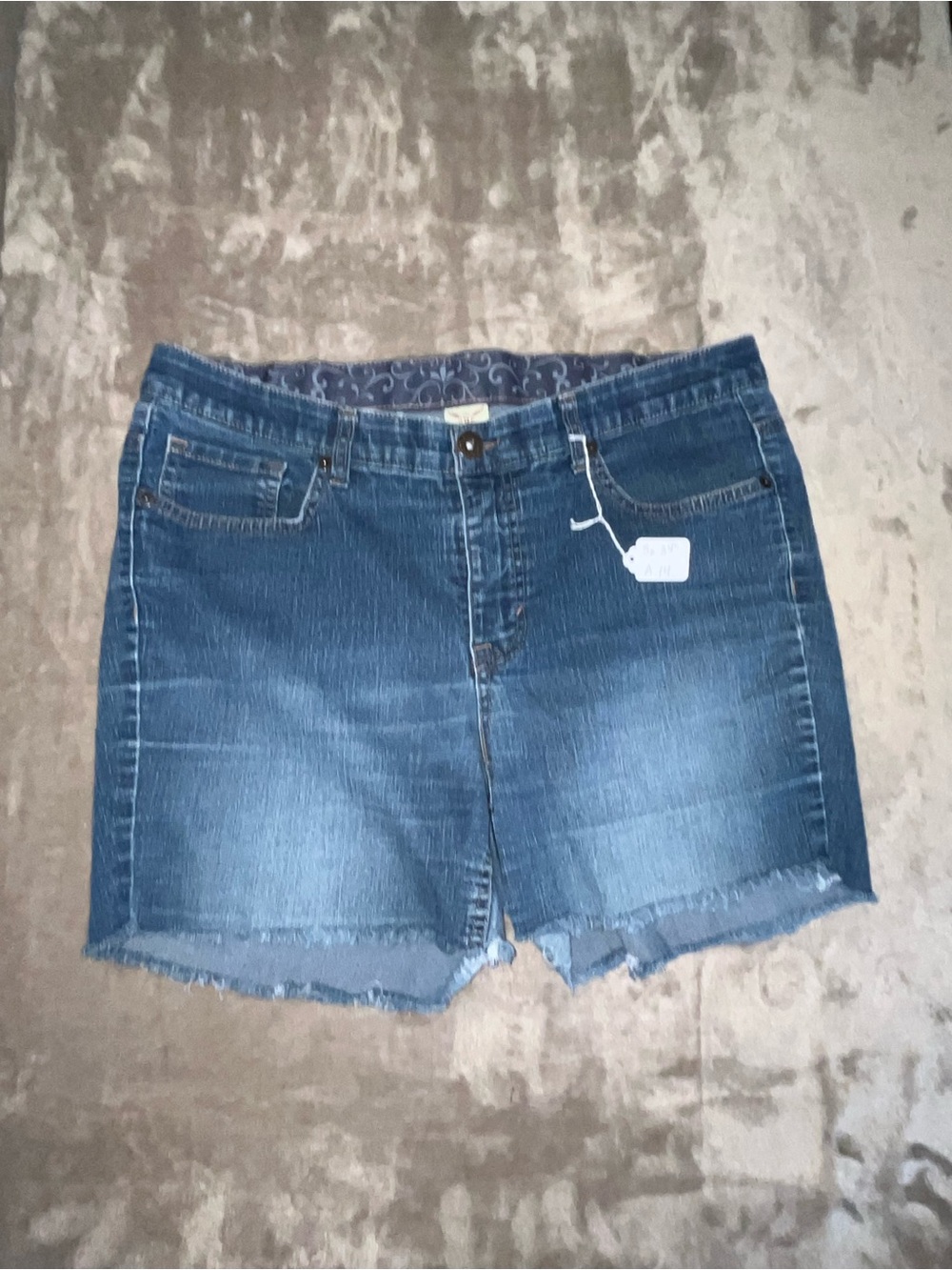 Denim Jean Shorts in Blue - Classic Women's Cut size 34
